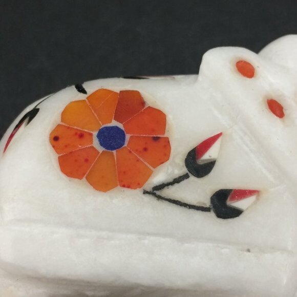 White Marble Elephant Figurine with Stone Inlay Floral Motif Trunk Up Handmade - Picture 16 of 16